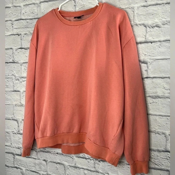 TOPSHOP woman’s crewneck pullover sweater size 10 - Picture 3 of 9